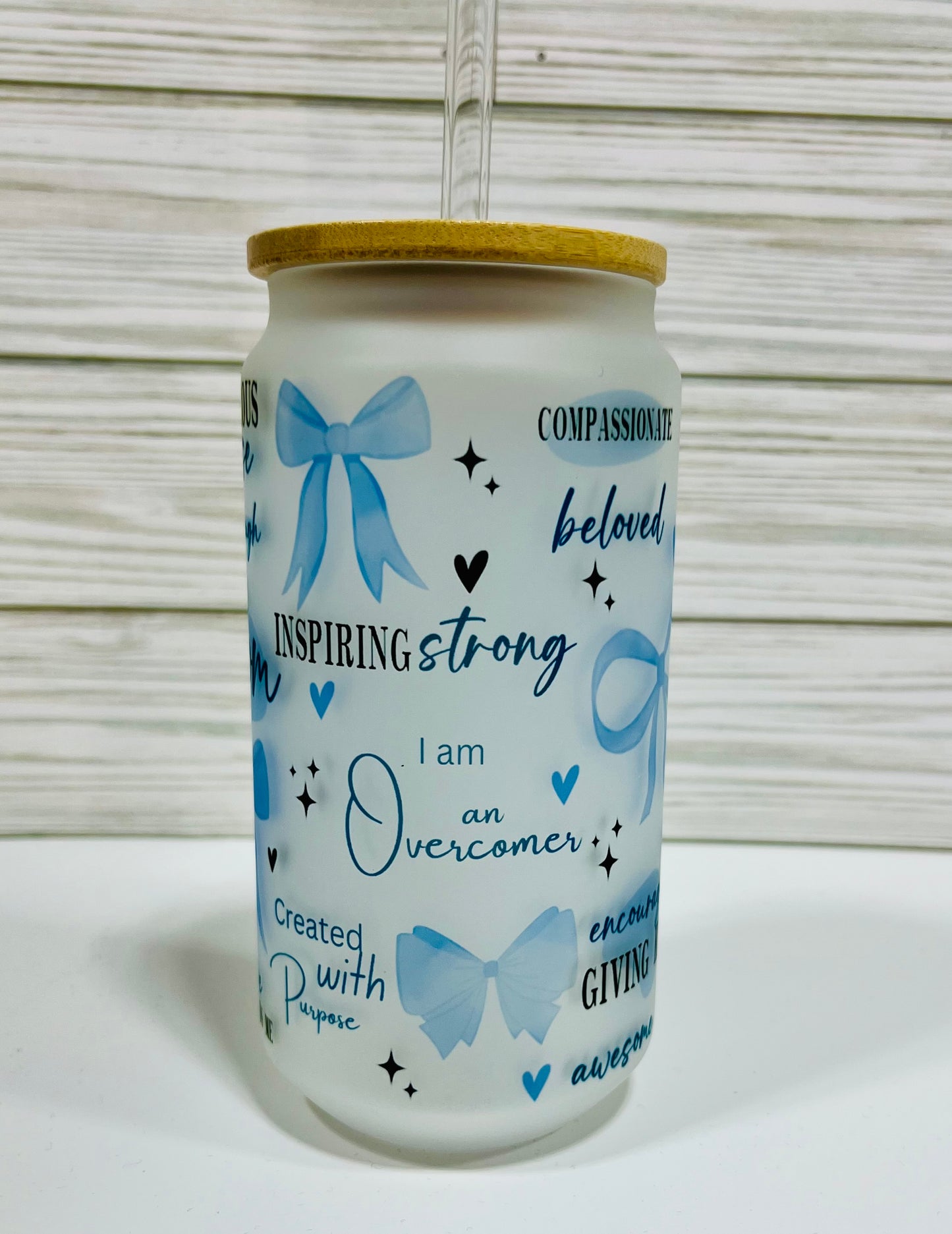 "Wonderful things about Mom" 18oz glass Tumbler with bamboo lid and glass straw